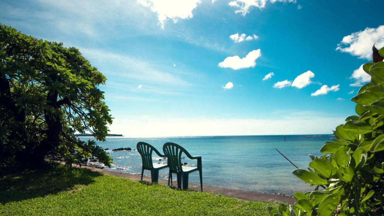 Sunset Beach House Onna Bagian luar foto